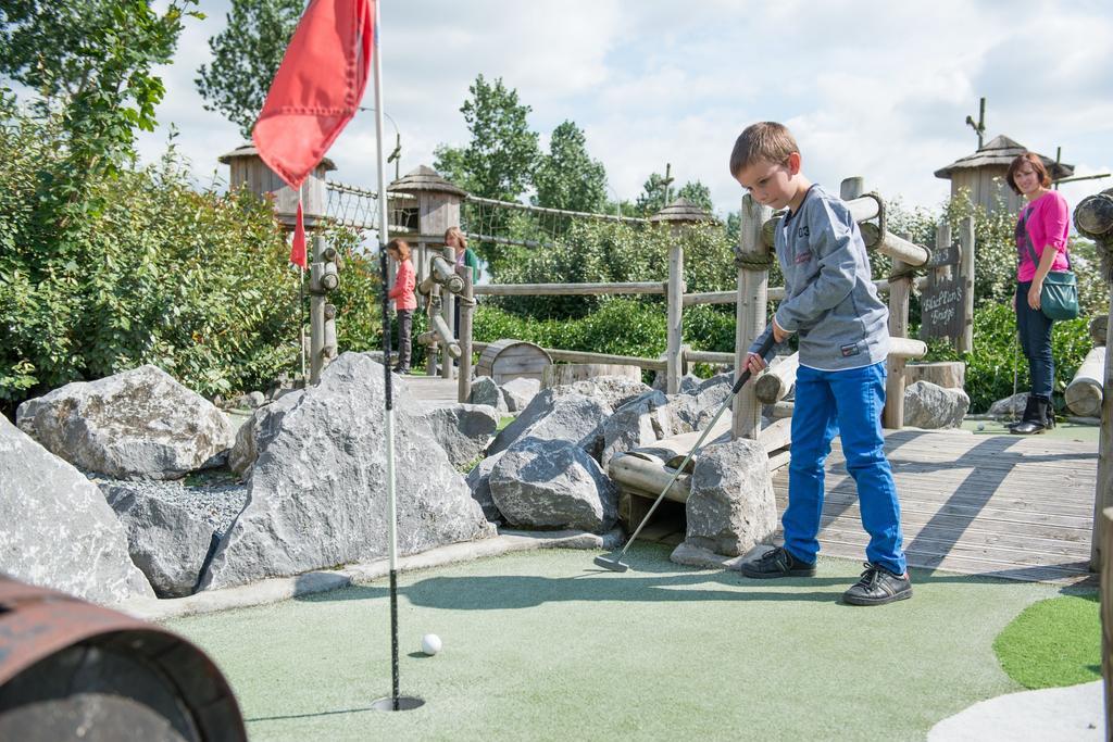 Отель Sunparks Oostduinkerke - Plopsaland Экстерьер фото