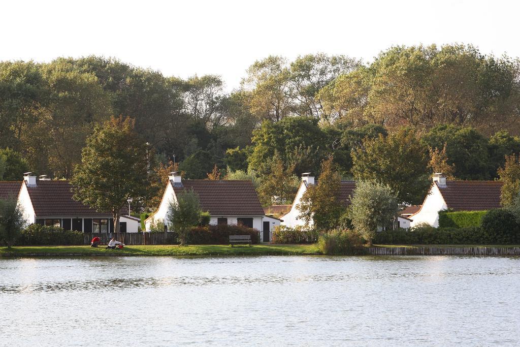 Отель Sunparks Oostduinkerke - Plopsaland Экстерьер фото