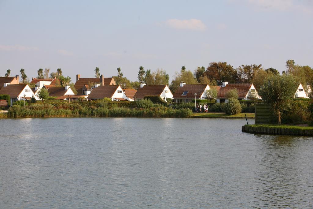 Отель Sunparks Oostduinkerke - Plopsaland Экстерьер фото